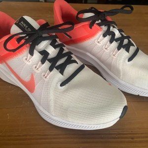 Nike Quest 4 Womens Running Shoes